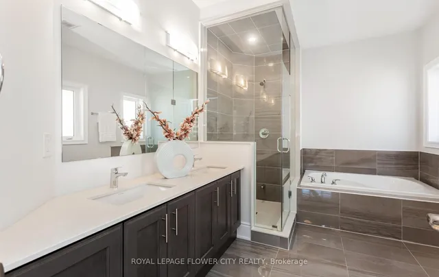 Additional image 27 of 25 Icon St