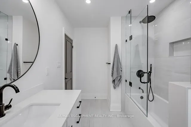 Additional image 22 of 564 Maplehill Dr