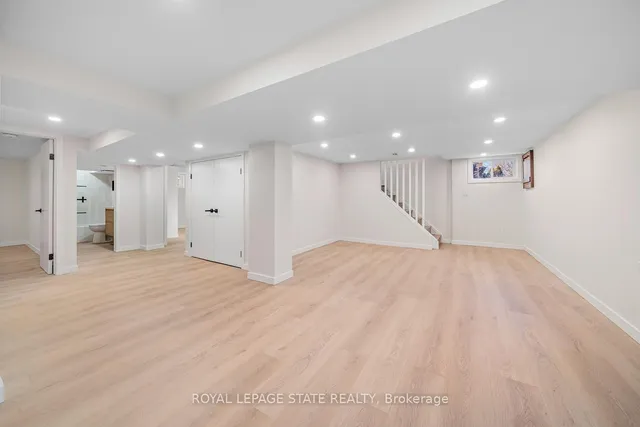 Additional image 27 of 869 Garth St