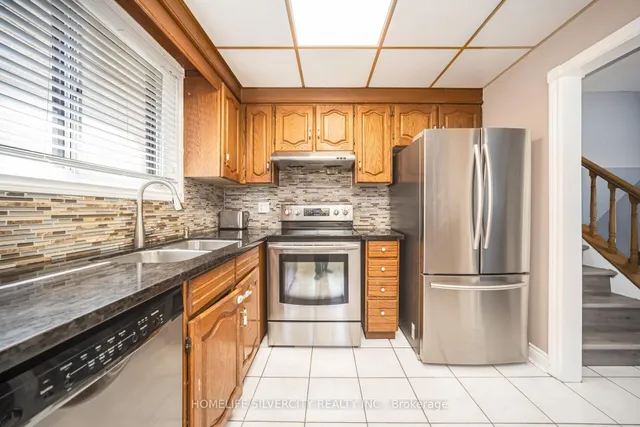 Additional image 19 of 4 Benstrow Ave