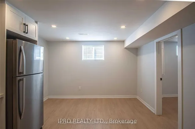 Additional image 19 of 289 Elmwood Cres