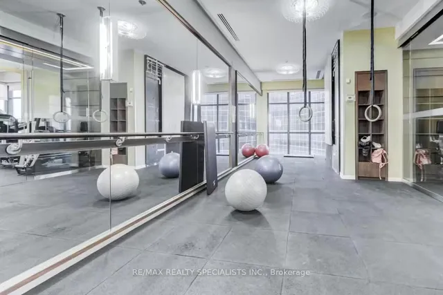 Additional image 23 of 300 Front St Unit 304