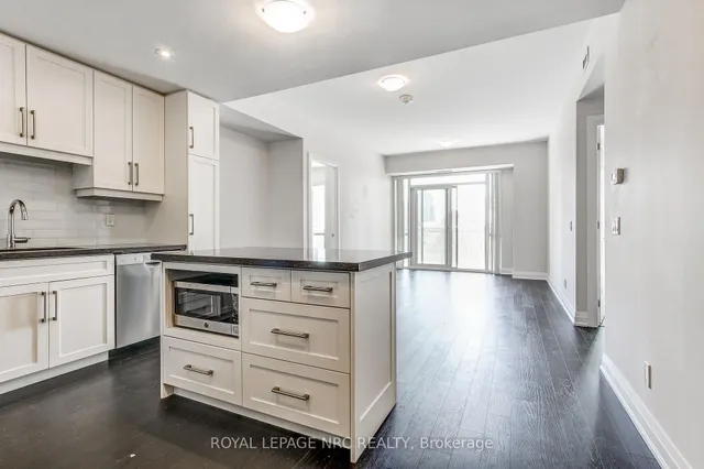 Additional image 40 of 2025 Maria St Unit 604