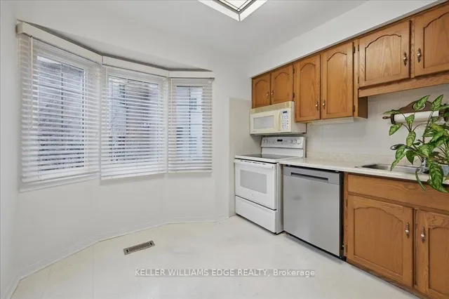 Additional image 19 of 38 Elora Dr Unit 6