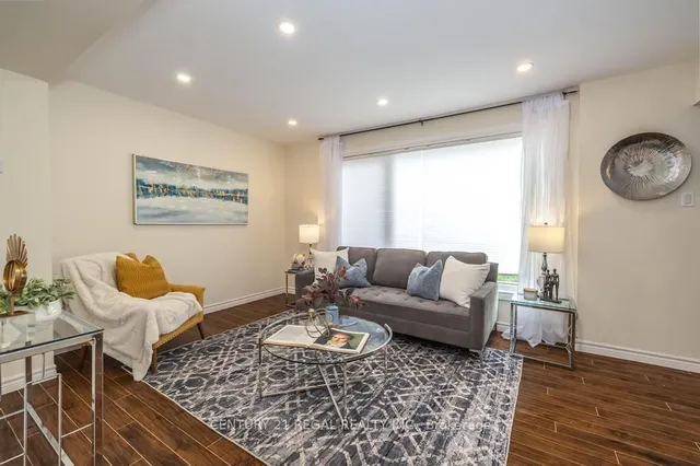 Additional image 9 of 30 Hercules Crt