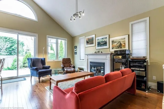 Additional image 15 of 2141 Caroline St Unit 8