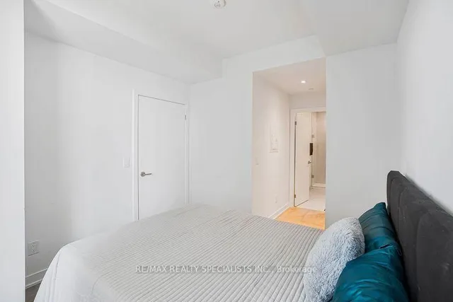 Additional image 35 of 1926 Lakeshore Blvd Unit 3711