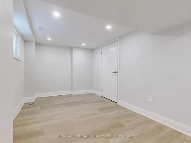 Additional image 31 of 9 Lesmount Ave