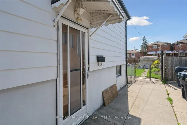 Additional image 40 of 134 Magnolia Ave