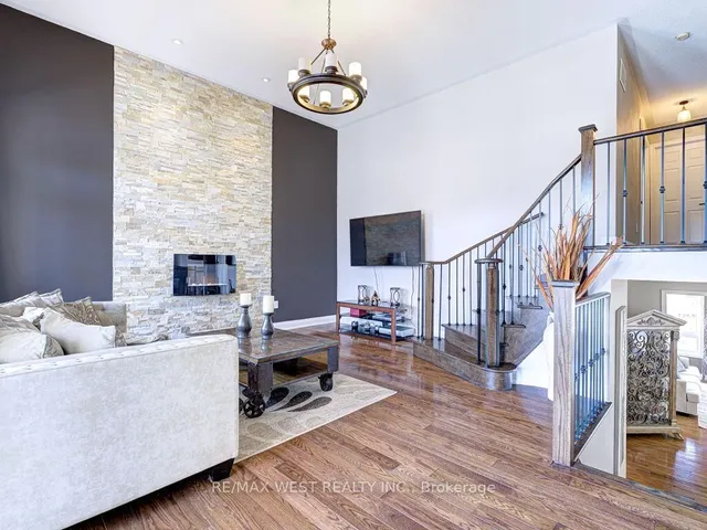 Additional image 24 of 104 Chalkfarm Cres