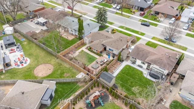 Additional image 34 of 637 Thornwood Ave