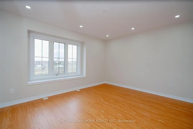 Additional image 18 of 48 Cedar Lake Cres