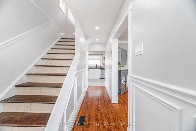 Additional image 4 of 2083 Mount Royal Ave