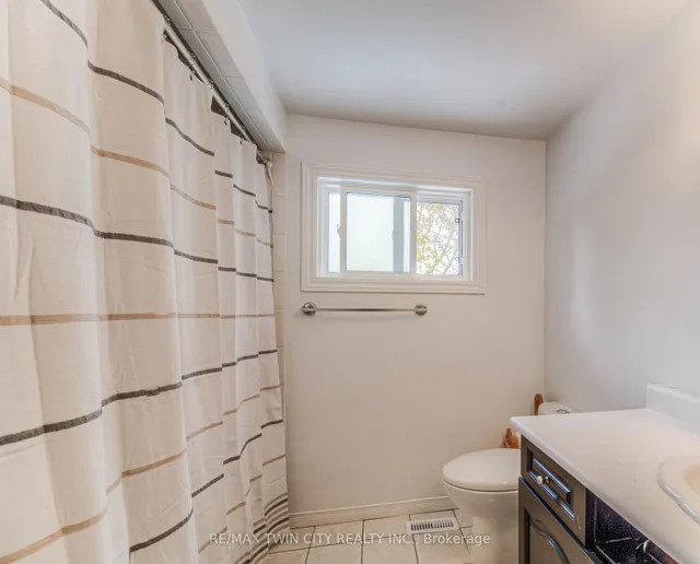 Additional image 24 of 92 Pinehurst Cres