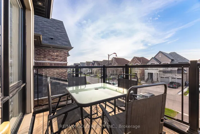 Additional image 29 of 49 Argelia Cres