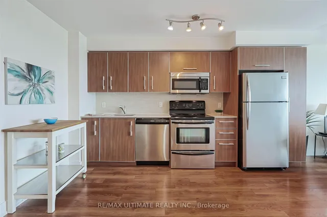 Additional image 5 of 1048 Broadview Ave Unit 1604