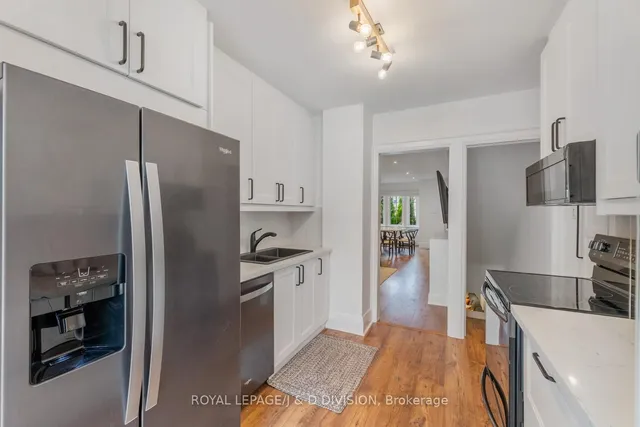 Additional image 14 of 325 Davisville Ave