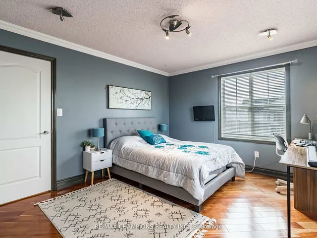 Additional image 18 of 707 Trudeau Dr