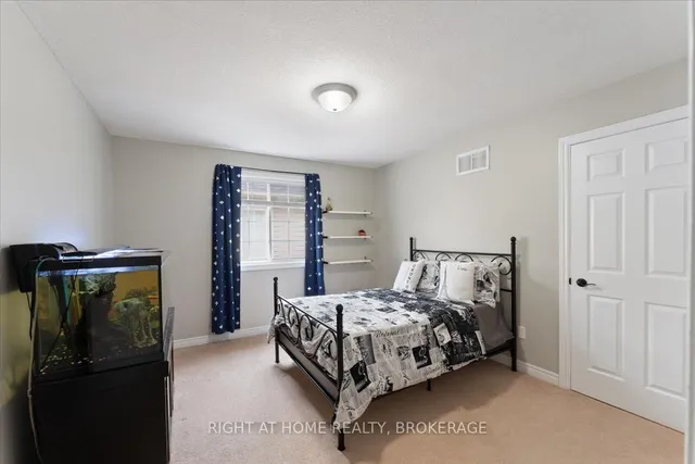 Additional image 11 of 27 Sunnycroft Crt