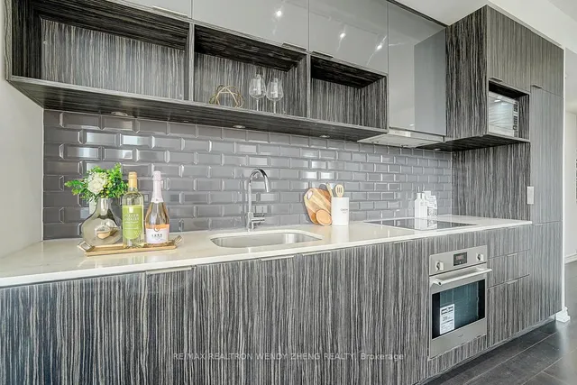 Additional image 16 of 52 Forest Manor Rd Unit 1102