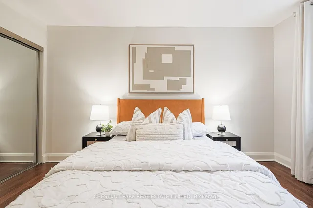 Additional image 48 of 480 Oriole Pkwy Unit 111