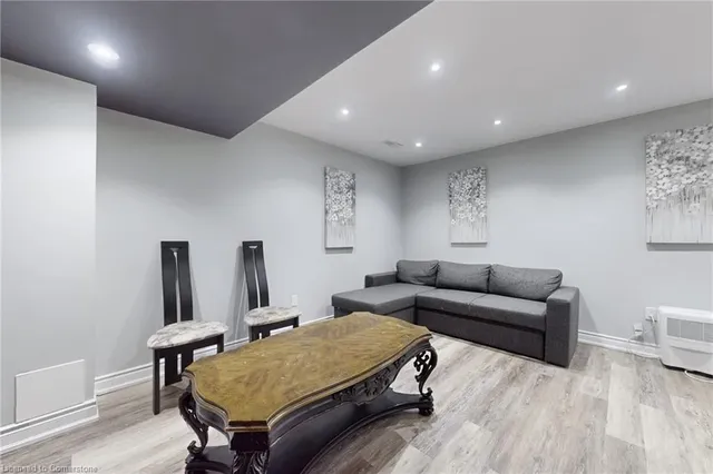 Additional image 35 of 125 Vanhorne Close