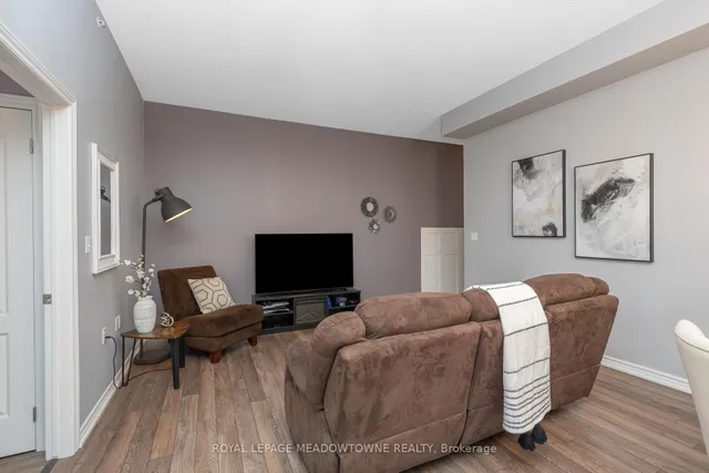 Additional image 9 of 1440 Main St Unit 415