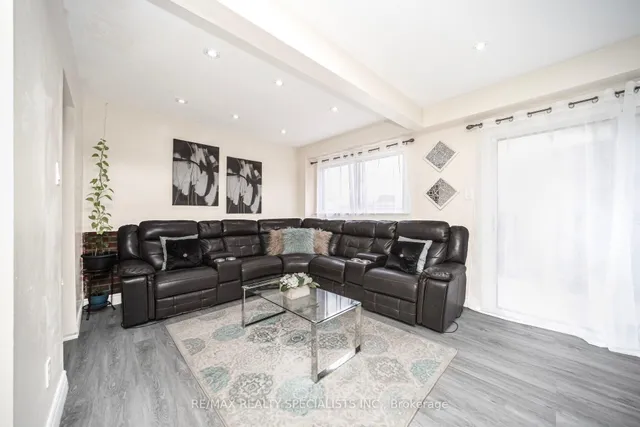 Additional image 14 of 144 Fleetwood Cres