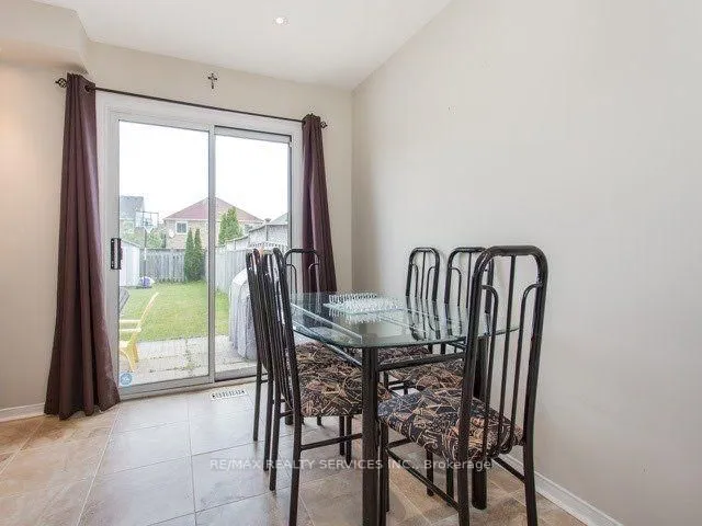 Additional image 4 of 7067 Frontier Rdge