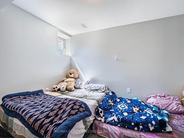 Additional image 32 of 22 Callandar Rd