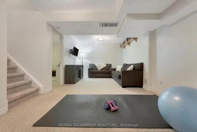 Additional image 23 of 2252 Walker's Line Unit 4