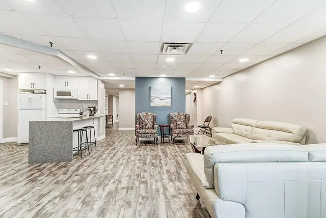 Additional image 29 of 95 La Rose Ave Unit 1008