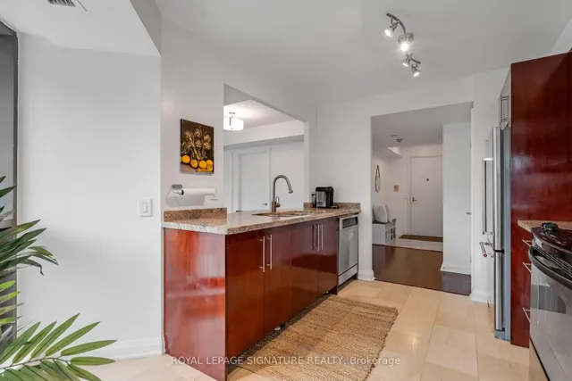 Additional image 18 of 3 McAlpine St Unit 411