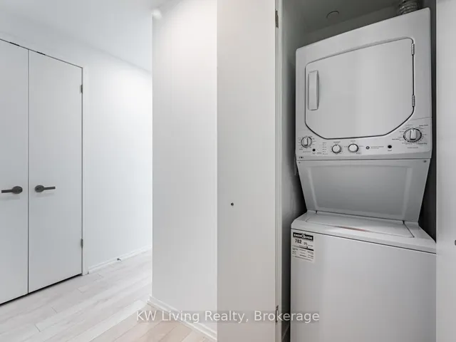 Additional image 8 of 197 Yonge St Unit 2102