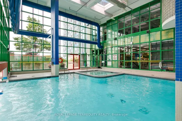 Additional image 43 of 77 Harbour Sq Unit 2707