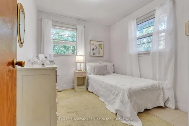 Additional image 23 of 1060 Brook View Ave