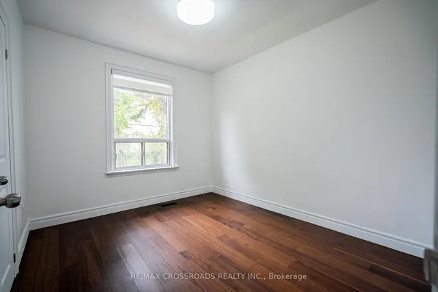 Additional image 26 of 52 Slan Ave