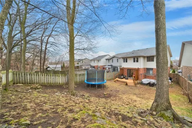 Additional image 37 of 37 Dalegrove Cres