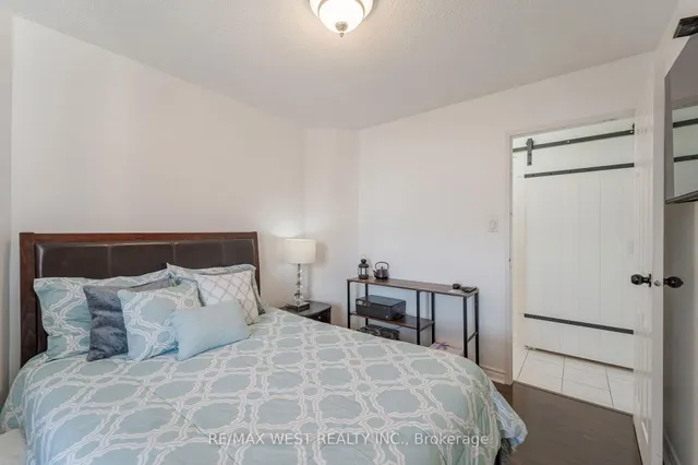 Additional image 25 of 236 Albion Rd Unit 1110