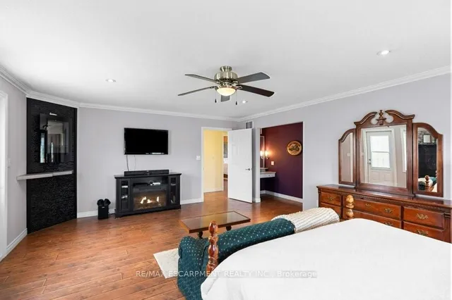 Additional image 21 of 407 Third Rd