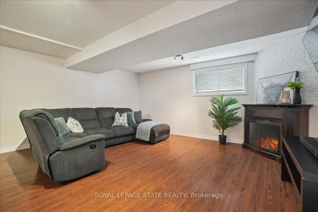 Additional image 7 of 32 Sonoma Lane