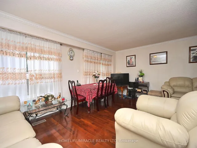 Additional image 11 of 120 Collins Cres Unit 119