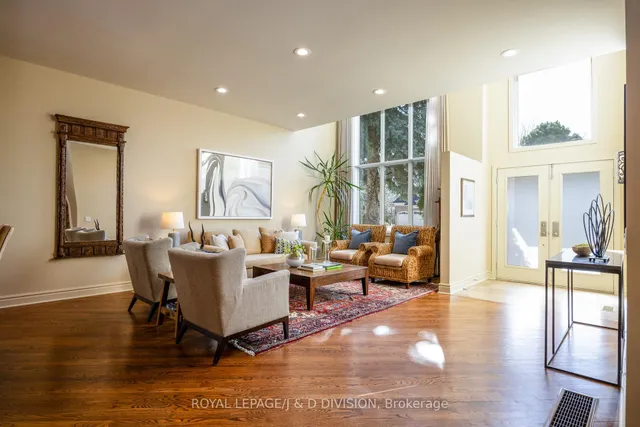 Additional image 2 of 42 Munro Blvd