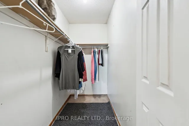 Additional image 23 of 15 Fallen Oak Crt