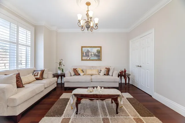 Additional image 8 of 915 Gaslight Way