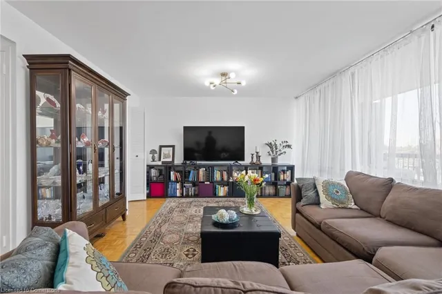 Additional image 18 of 135 Antibes Dr Unit 402