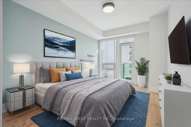 Additional image 10 of 70 Roehampton Ave Unit 314