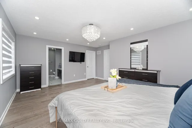 Additional image 24 of 49 Argelia Cres