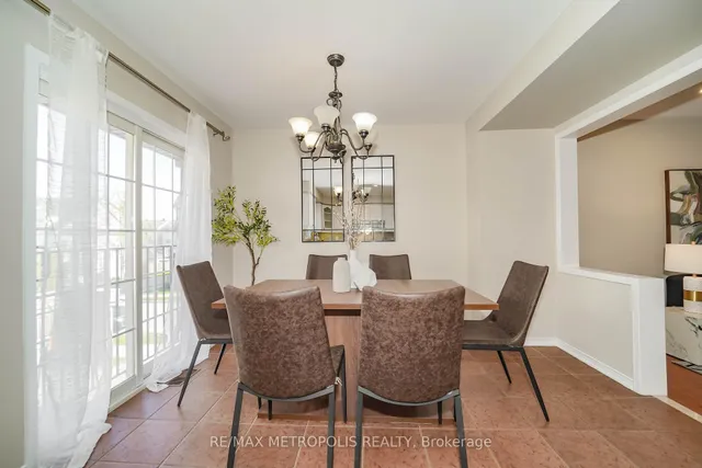 Additional image 18 of 2361 Parkhaven Blvd Unit 2