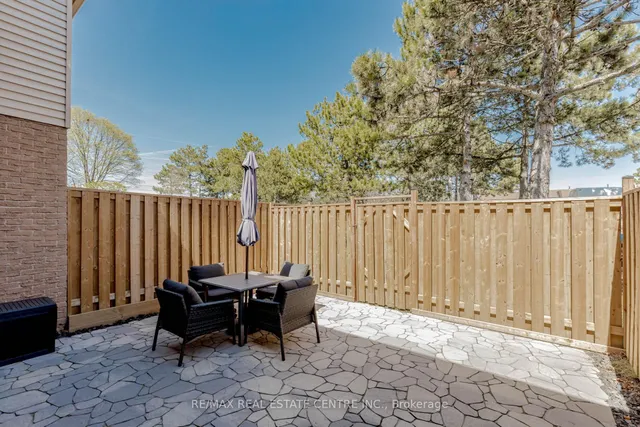 Additional image 43 of 1526 Lancaster Dr Unit 123